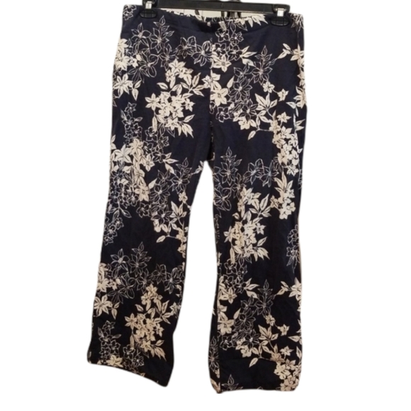 Studio M Pants - ❎$14 BUNDLED❎Stretchy cotton light summer pants